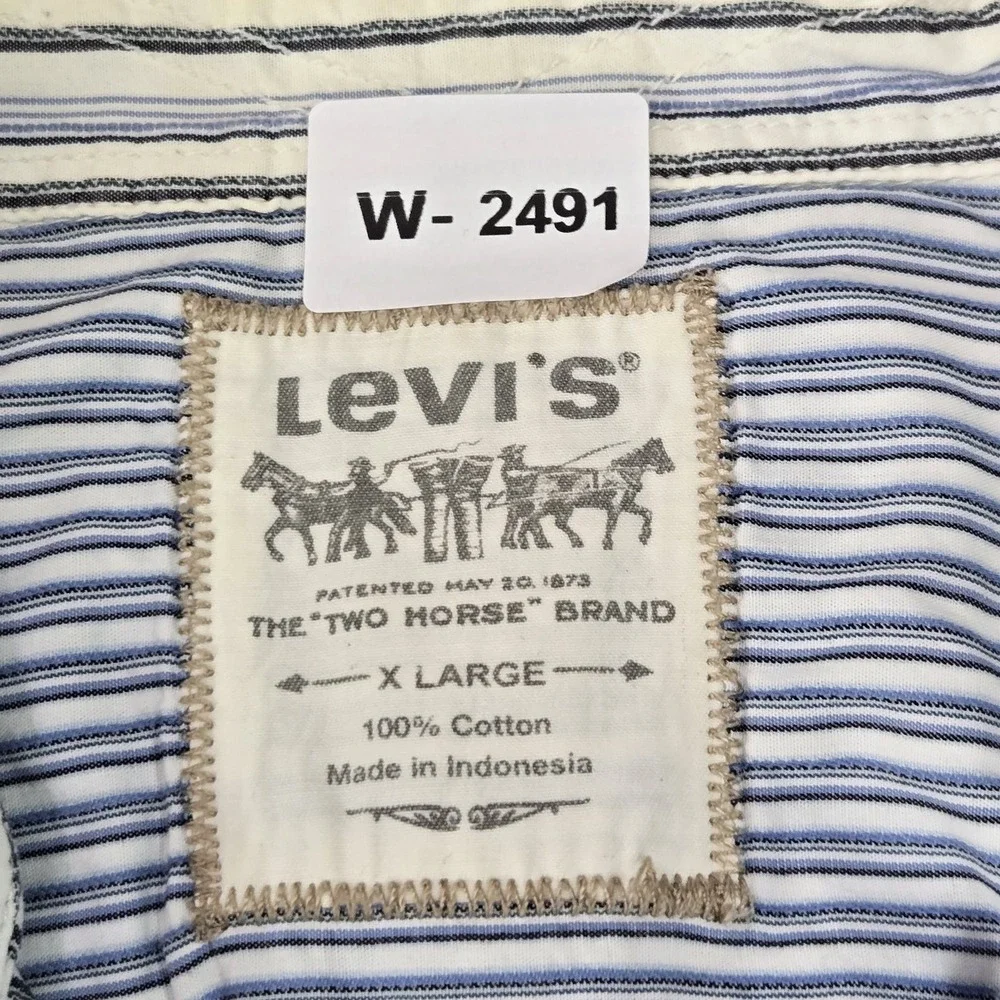 Levis smoke may